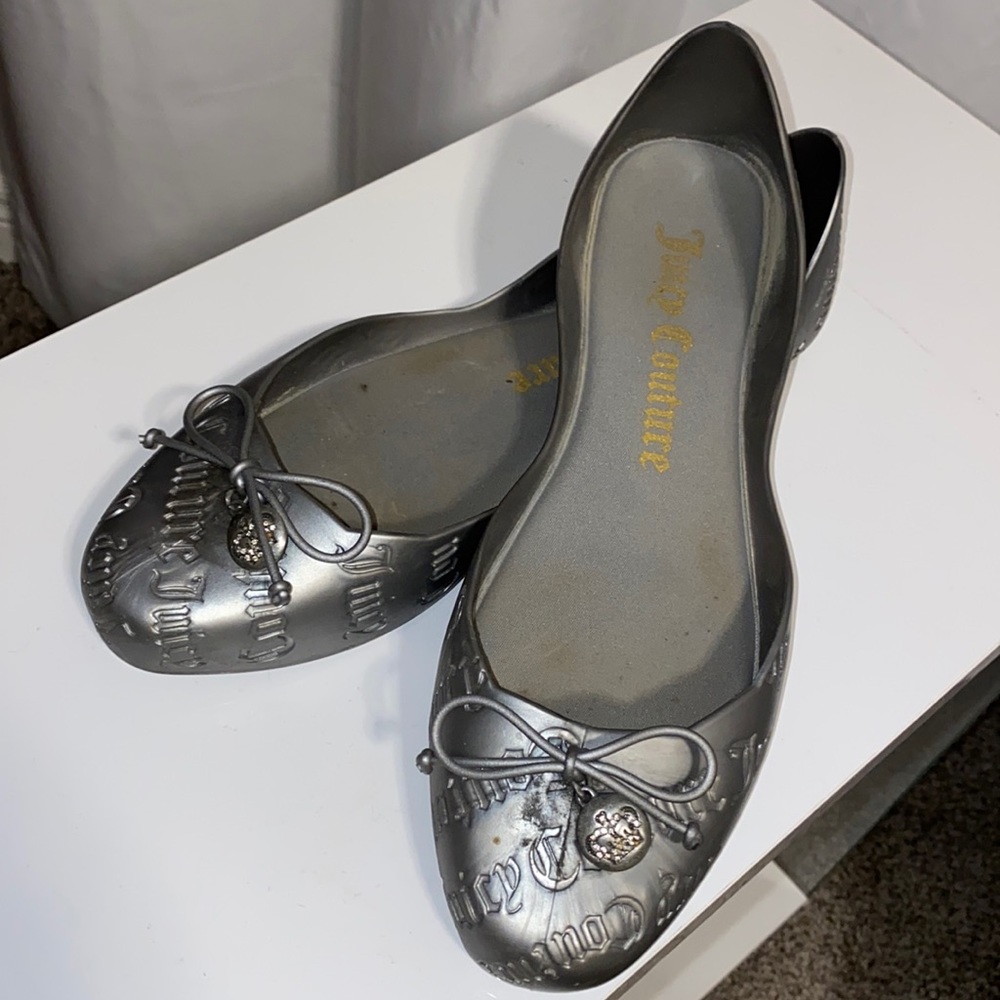 Juicy Couture YoYo ballerina flats